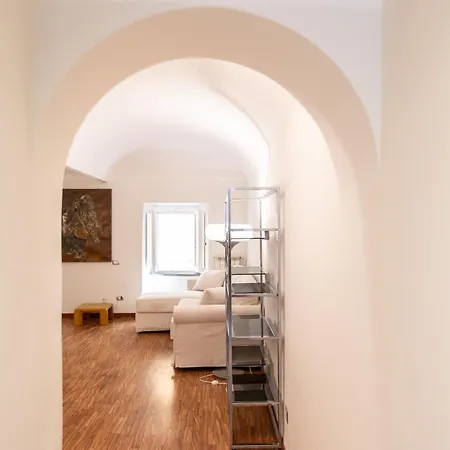 Palazzo De Mochis By In דירה