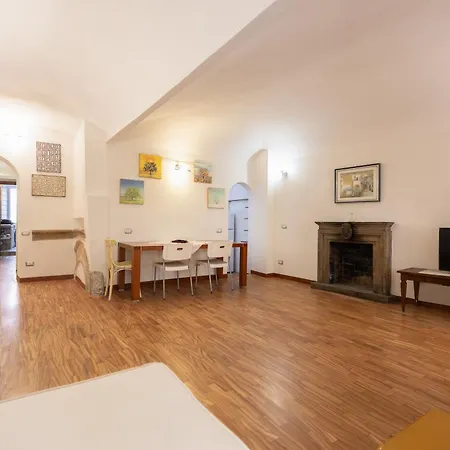 דירה Palazzo De Mochis By In